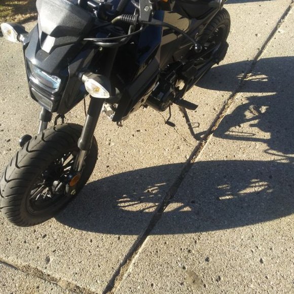 grom clone motorcycle - Picture 2 of 3